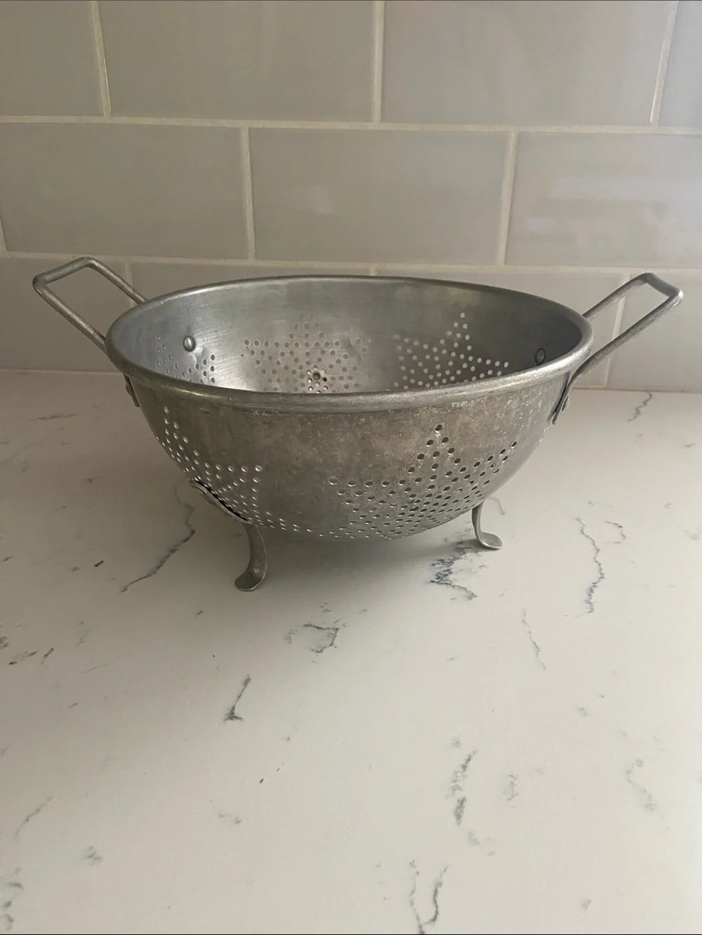 Vintage Aluminum Starburst Footed Colander 9